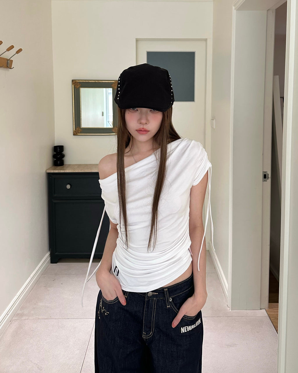 Meow Summer draping shrring Boat neck Top / White